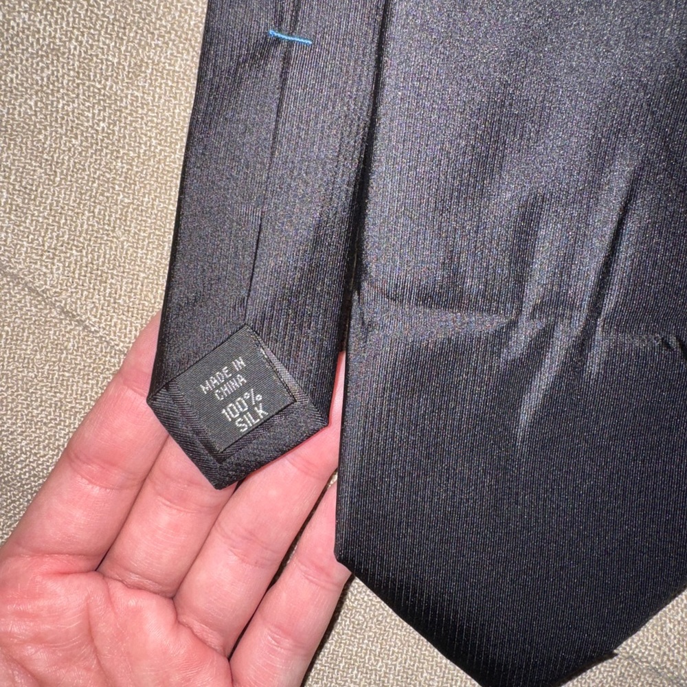 Calvin Klein/Kenneth Cole Dress Tie Bundle (FREE SHIPPING) - Picture 4 of 5